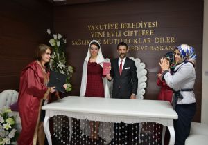 Demirtaş çiftine bininci nikah sürprizi