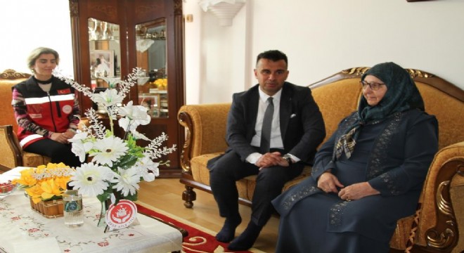 ASHM’den Nene Hatun ahfadına vefa