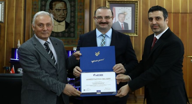 ATAUNİV Teknik Bilimler MYO akreditasyon belgesi aldı