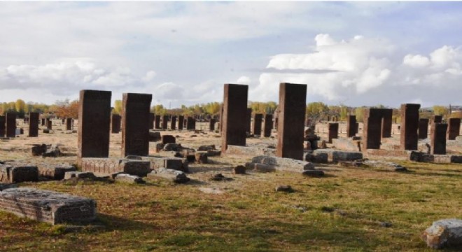 Anadolu Orhun anıtları tarihe ışık tutuyor