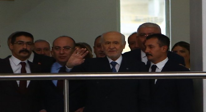 Bahçeli mesaisine başladı