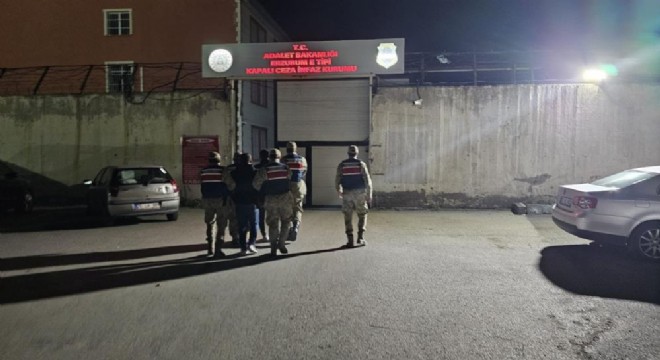 Karayazı’da kaçak göçmen operasyonu