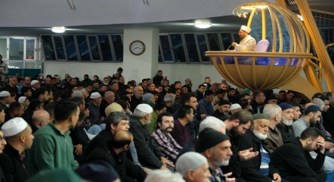 Kuraklık, doğal afetler ve şehitler için dualar edildi
