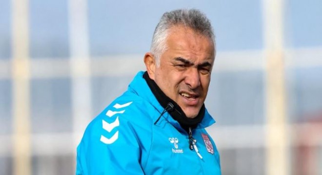Sivasspor’da Mehmet Altıparmak ile yollar ayrıldı