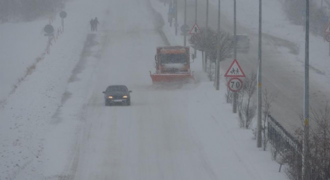 Van'da 389 yerleşim yerinin yolu kapalı