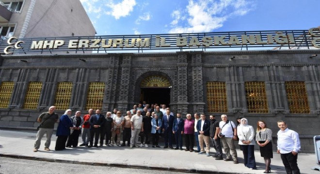 Yurdagül MHP nin yeni hizmet binasını tanıttı