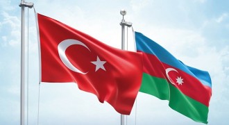 Azerbaycan, Türkiye'ye 370 kişilik ekip gönderdi