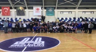 Basketbolda Erzurum Anadolu Lisesi farkı