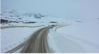 Bayburt ve Erzincan’ın yüksek kesimlerinde kar