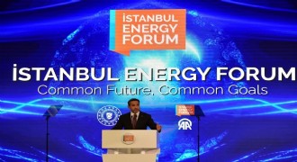 Bayraktar İstanbul Energy Forum'una seslendi