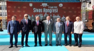 Cumhuriyet'i kuran şehirler Sivas'ta buluştu