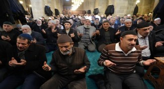 Dualar Aminlerle buluştu