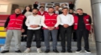 ETÜ öğrencilerinden Kızılay’a bağış