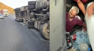 Erzincan-Erzurum karayolunda tır kazası: 1 yaralı