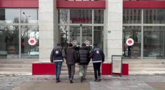 Erzurum'da 48 kaçak göçmen ve 4 organizatör yakalandı