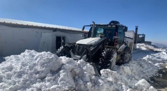 Hakkari'de 2 köy ve 10 mezra yolu kapandı