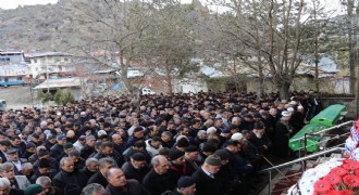 İki kardeş ve bir arkadaşa hüzünlü veda