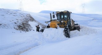 Muş’ta 45 köy yolu ulaşıma kapandı