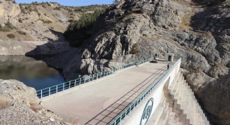 Oltu'da 6 bin 860 dekar arazi suyla buluşacak