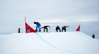 Snowboard'un yıldızları Ergan Dağı'nda buluştu