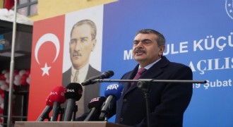 Tekin: Kimsenin dini inancını sorgulamadık'