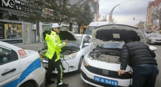 Trafik polislerinden örnek yaklaşım